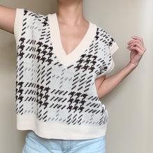 Load image into Gallery viewer, Herringbone Sweater Vest