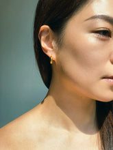 Load image into Gallery viewer, GINNY Moon Earrings